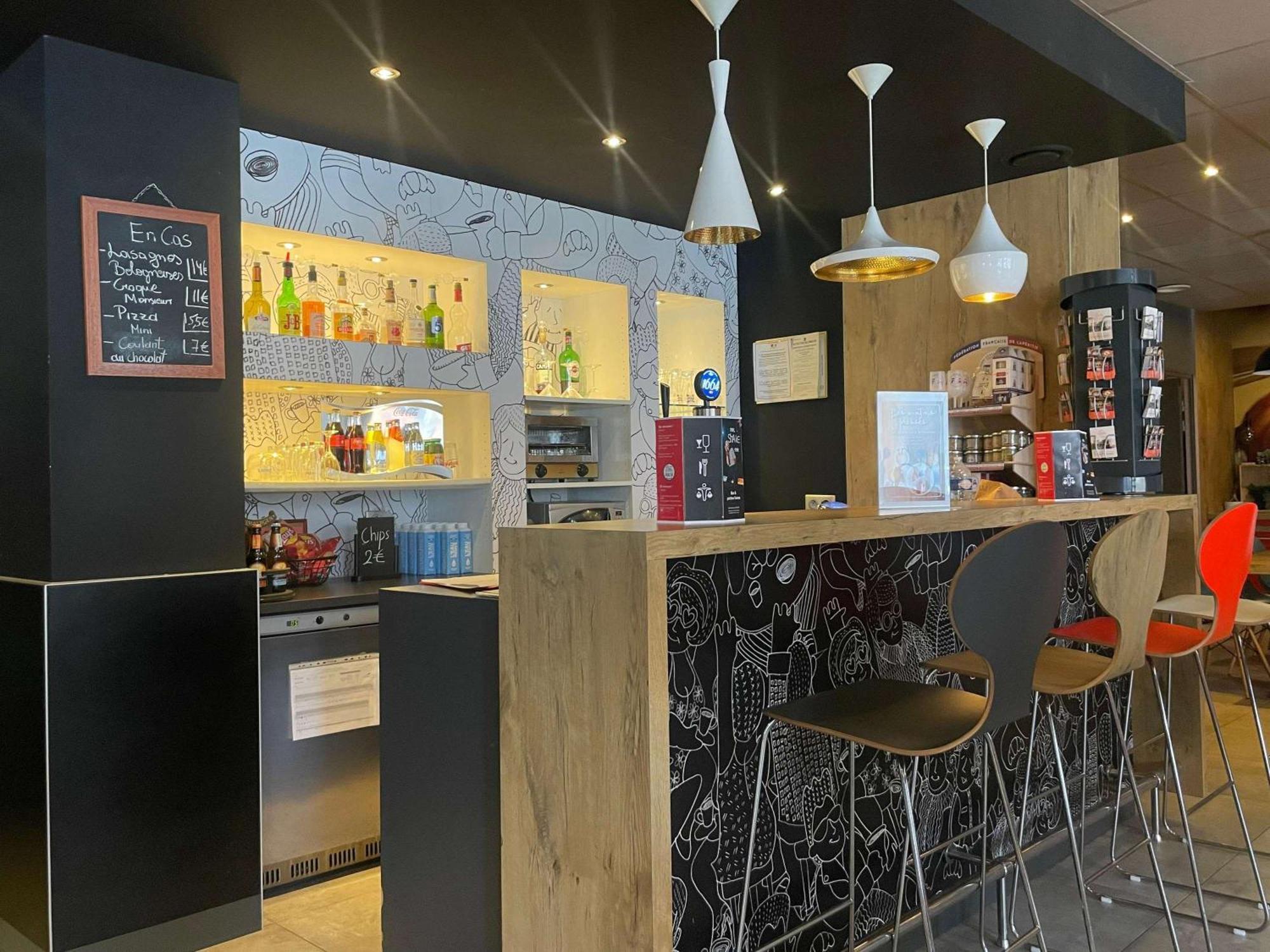 Ibis Centre Hotel 3*